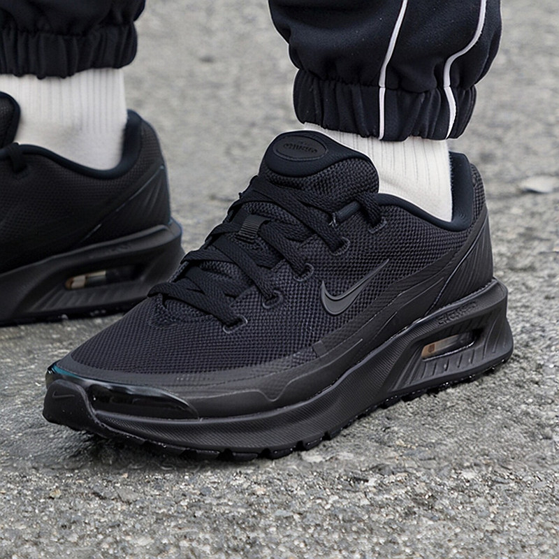 Nike Men's Air Max Casual Shoe - огляд і ціна Men'S Shoes Nike Air Max
