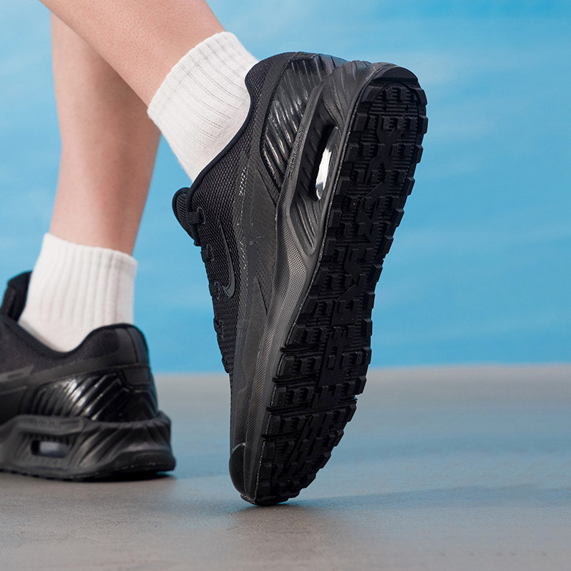 Nike Men's Air Max Casual Shoe - огляд і ціна Men'S Shoes Nike Air Max